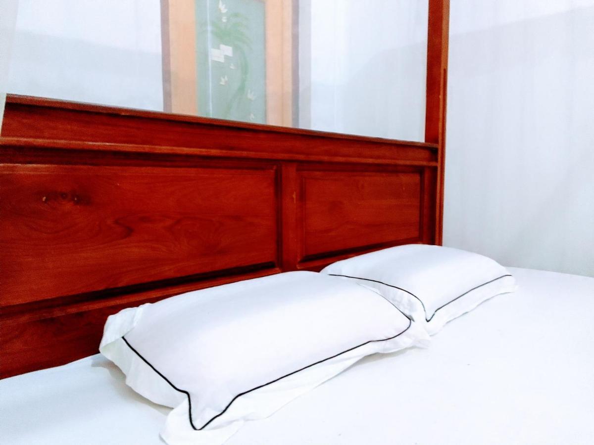 Ceylonia Guest Hotell Weligama Exteriör bild